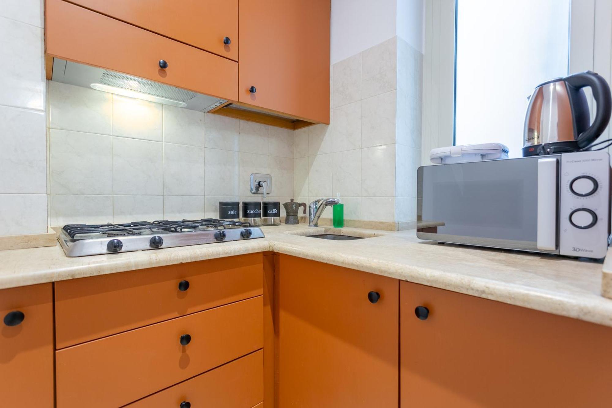 Mustard Apartment S Camillo - Holiday Homes Рим Екстериор снимка