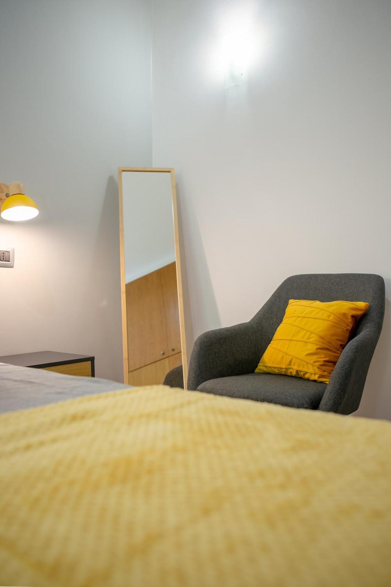 Mustard Apartment S Camillo - Holiday Homes Рим Екстериор снимка