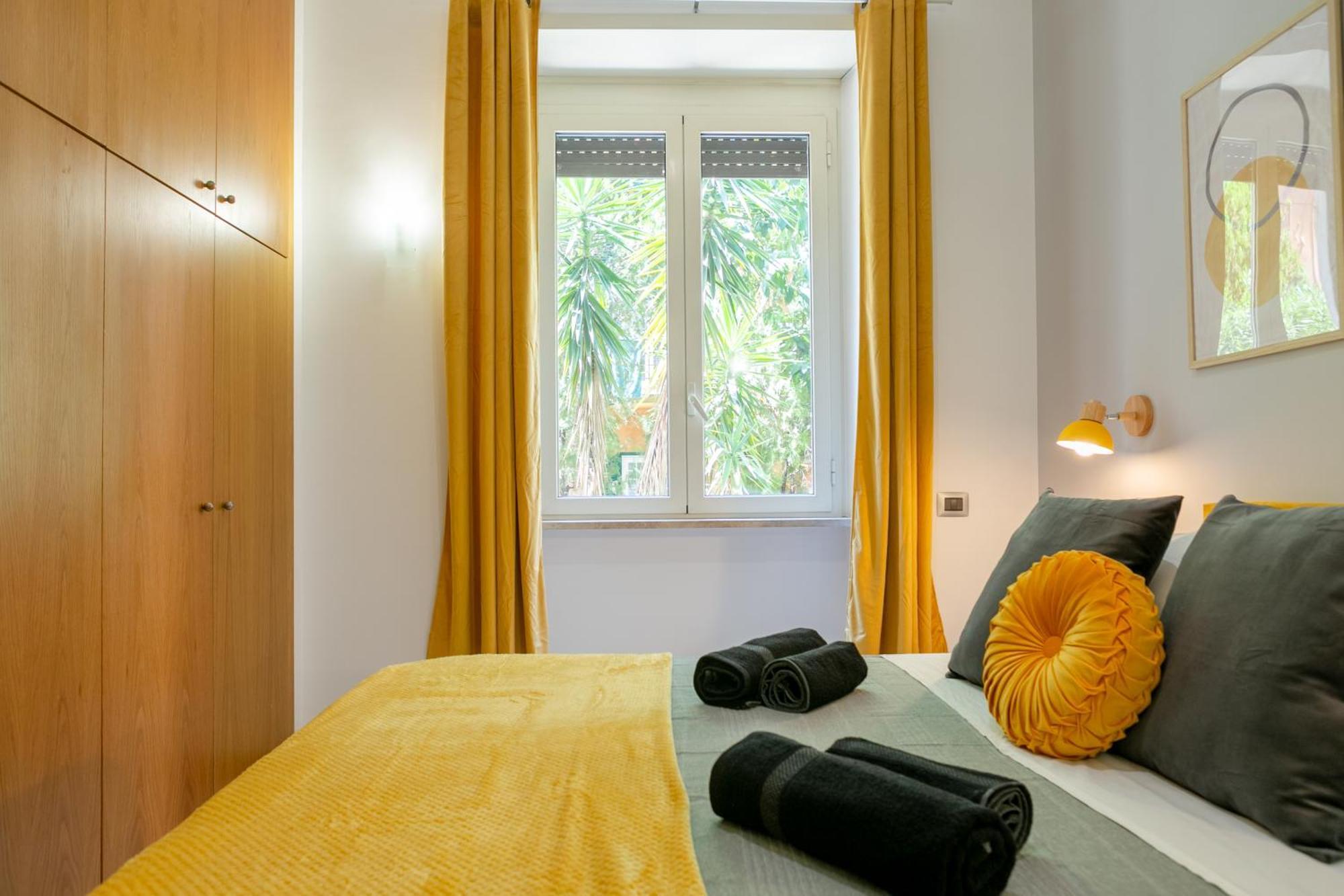 Mustard Apartment S Camillo - Holiday Homes Рим Екстериор снимка