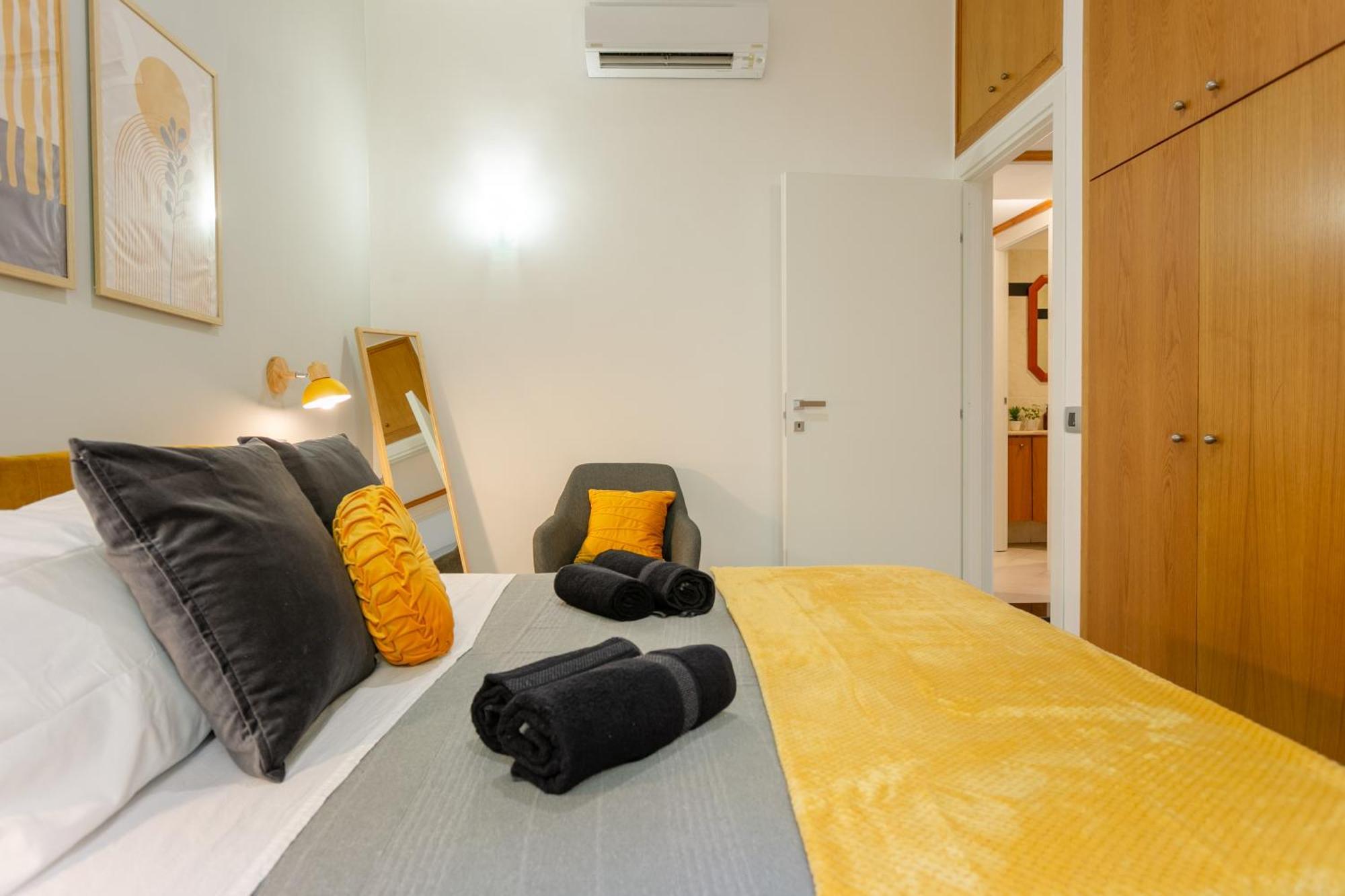 Mustard Apartment S Camillo - Holiday Homes Рим Екстериор снимка